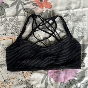 Lululemon Free to Be Sports Bra